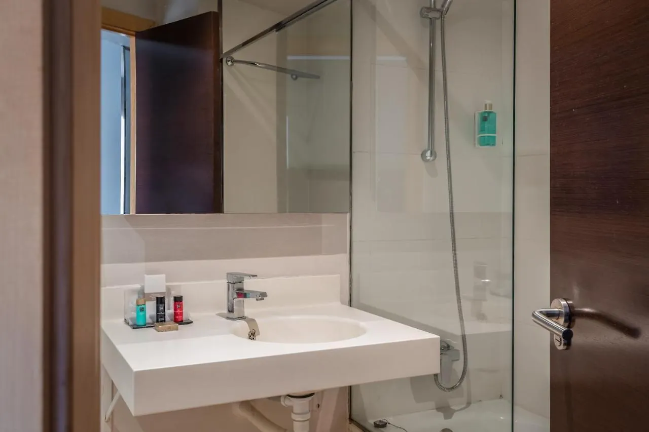 Hotel Madanis Barcelona