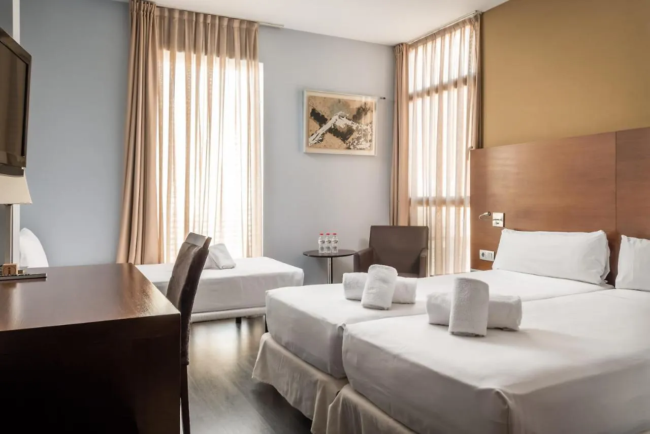 Hotel Madanis L’Hospitalet de Llobregat