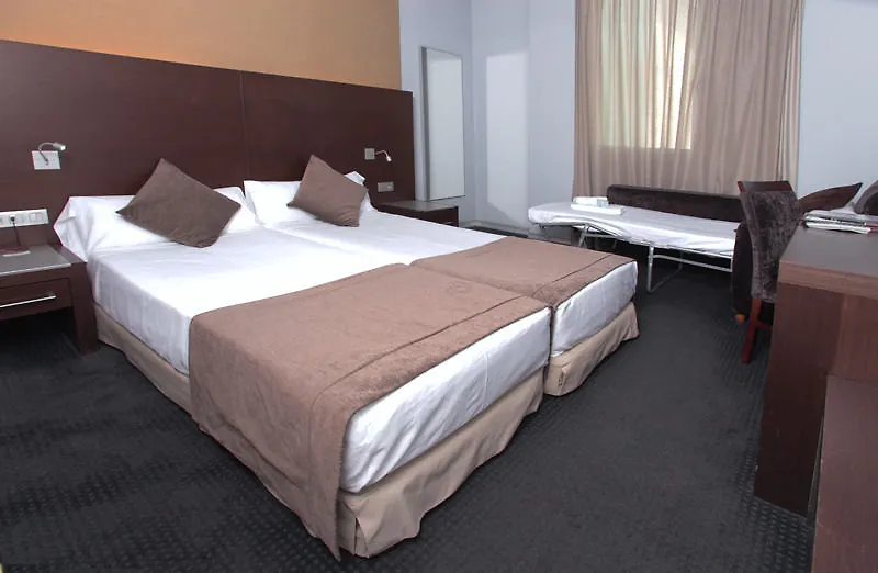 Hotel Madanis L’Hospitalet de Llobregat